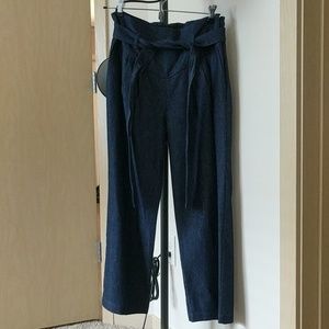 YSTR Wide Legged Blue Jean Capris Small